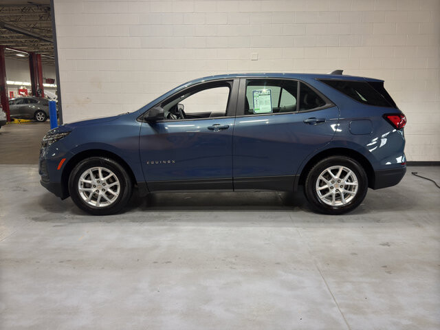 2024 Chevrolet Equinox in Burlington, WI 53105 - 18133199 2