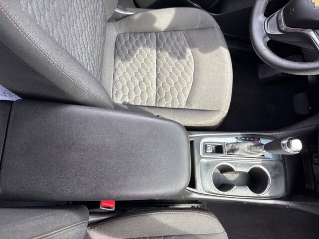 2018 Chevrolet Equinox in Marysville, OH 43040 - 18133201 45