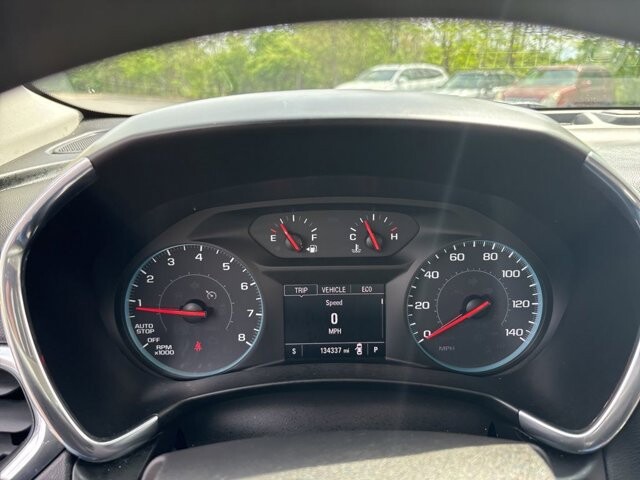 2018 Chevrolet Equinox in Marysville, OH 43040 - 18133201 22