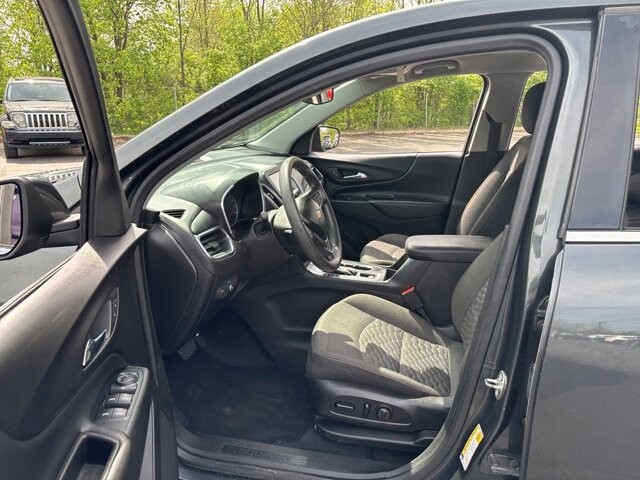 2018 Chevrolet Equinox in Marysville, OH 43040 - 18133201 16