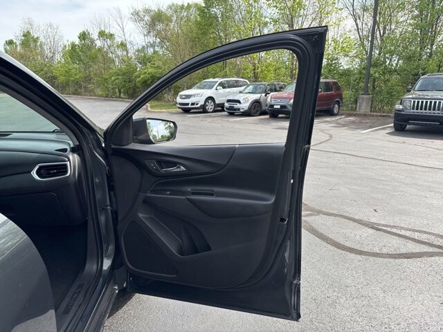 2018 Chevrolet Equinox in Marysville, OH 43040 - 18133201 40