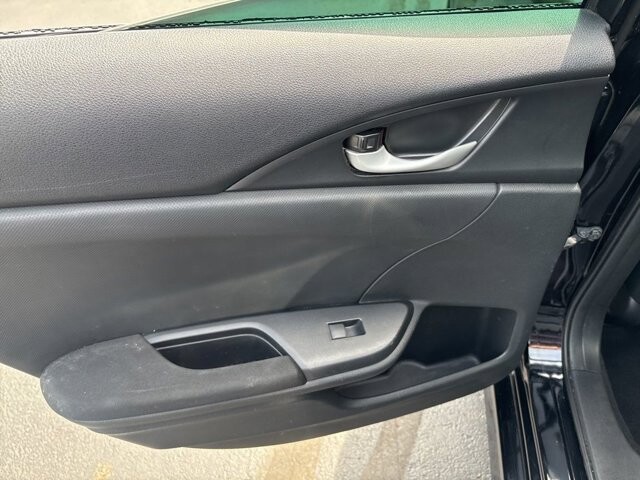 2018 Honda Civic in Marysville, OH 43040 - 18133203 28