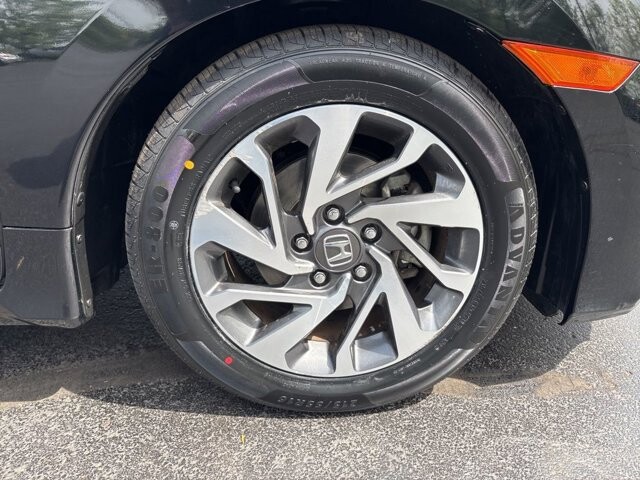 2018 Honda Civic in Marysville, OH 43040 - 18133203 10