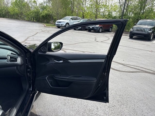 2018 Honda Civic in Marysville, OH 43040 - 18133203 35