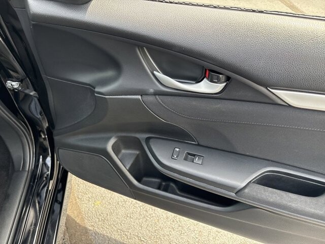 2018 Honda Civic in Marysville, OH 43040 - 18133203 36