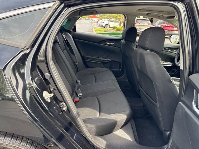 2018 Honda Civic in Marysville, OH 43040 - 18133203 34