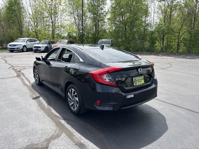 2018 Honda Civic in Marysville, OH 43040 - 18133203 5