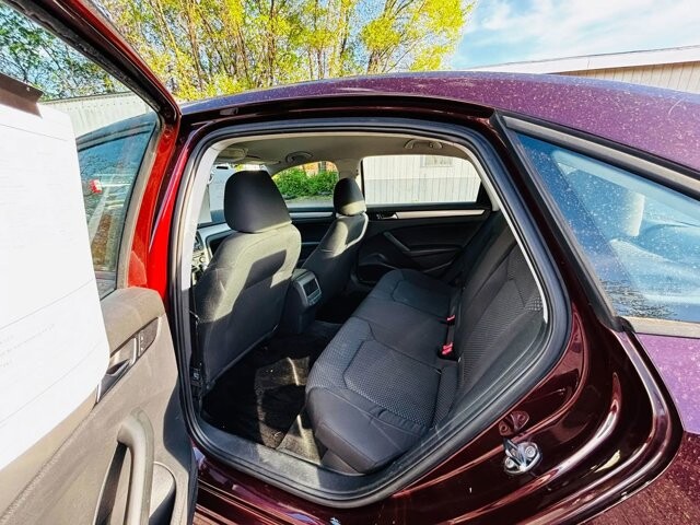 2013 Volkswagen Passat in Harrisonburg, VA 22801 - 18133204 8