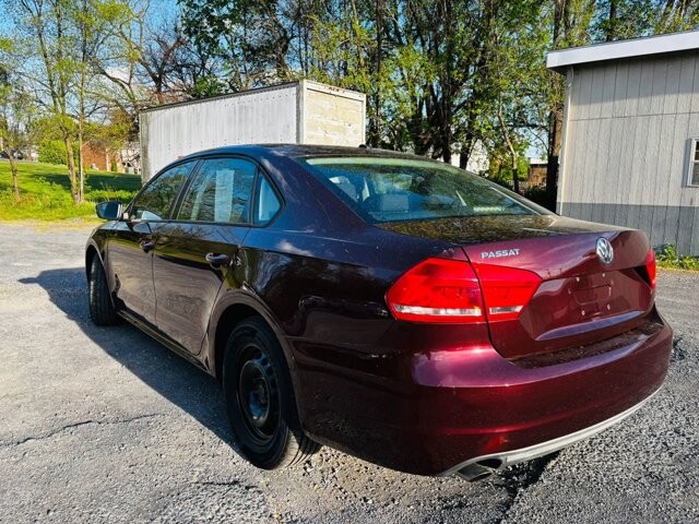 2013 Volkswagen Passat in Harrisonburg, VA 22801 - 18133204 5