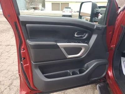 2017 Nissan Titan in Wadena, MN 56482 - 18133208 8