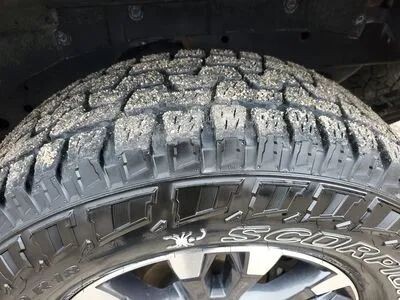 2017 Nissan Titan in Wadena, MN 56482 - 18133208 5