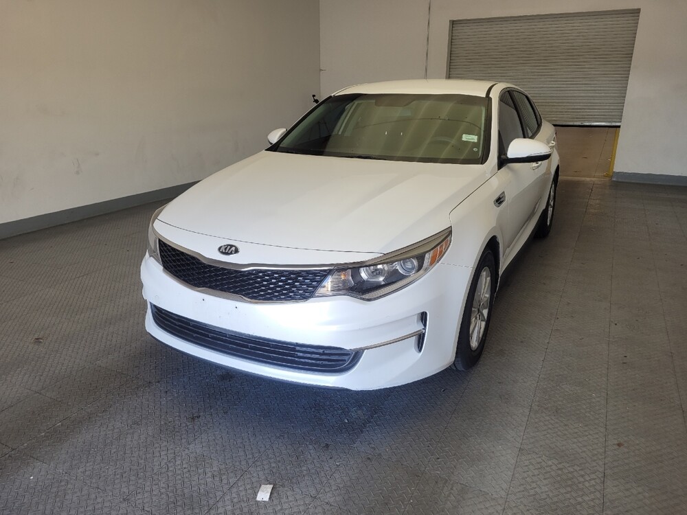 2018 Kia Optima in Montclair, CA 91763 - 18133215 15