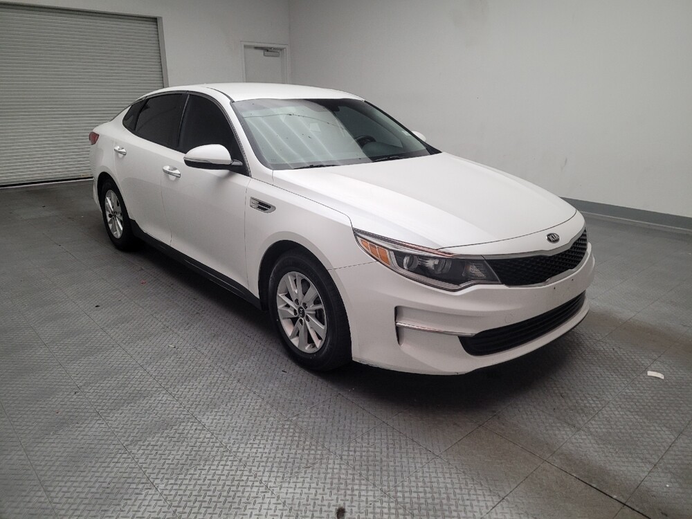 2018 Kia Optima in Montclair, CA 91763 - 18133215 13