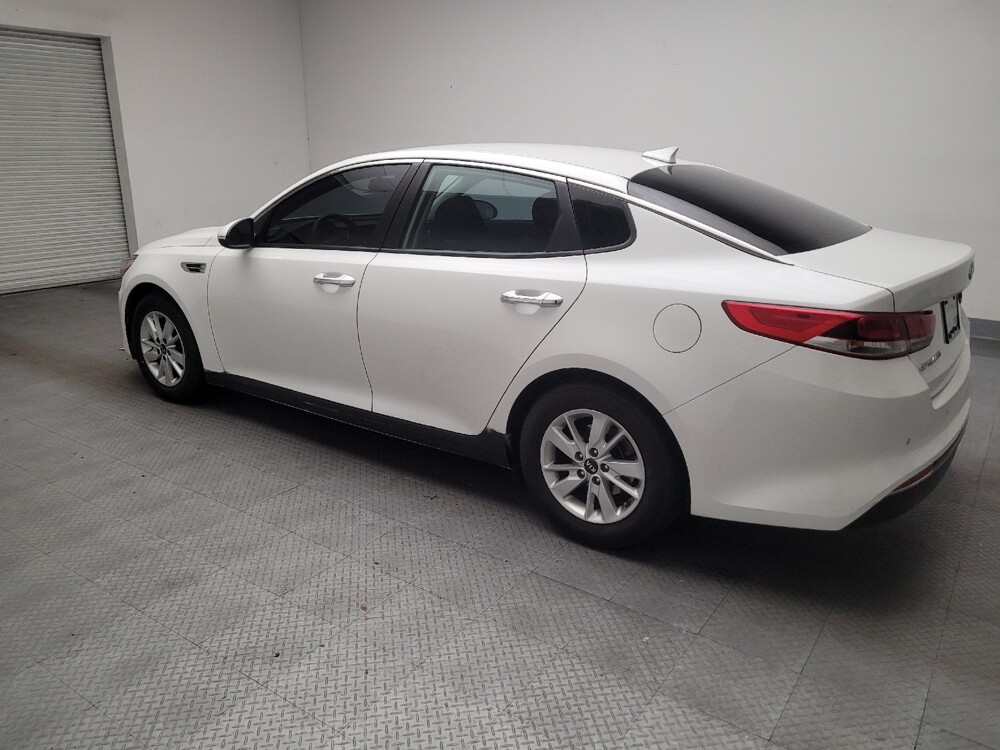 2018 Kia Optima in Montclair, CA 91763 - 18133215 3