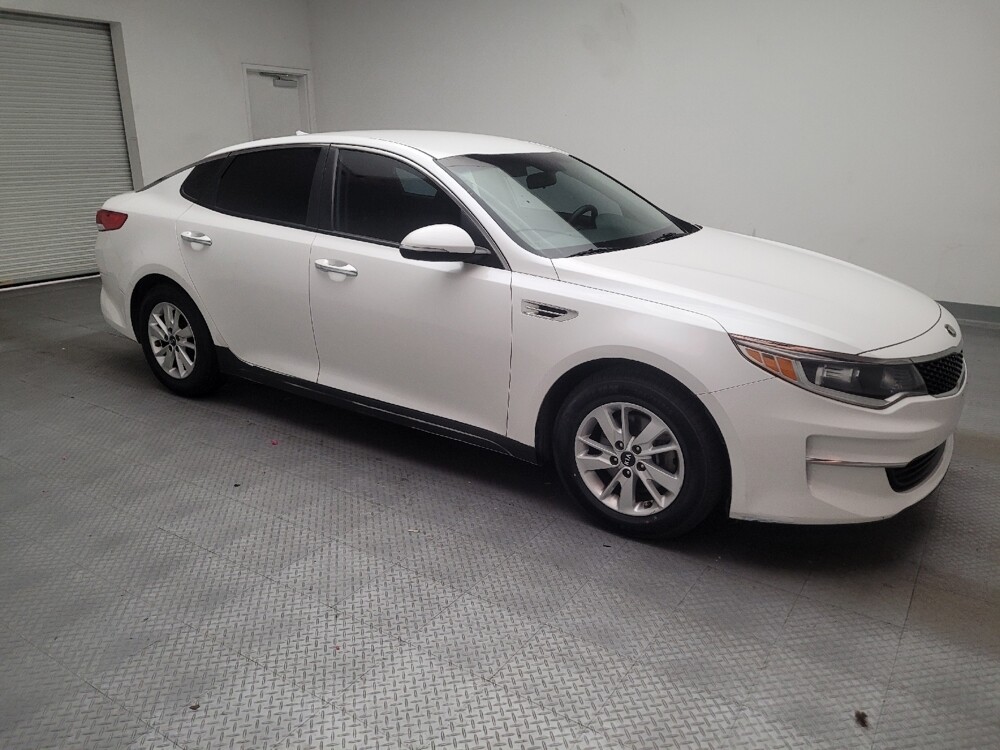 2018 Kia Optima in Montclair, CA 91763 - 18133215 11