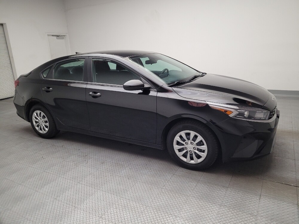 2024 Kia Forte in Montclair, CA 91763 - 18133222 11