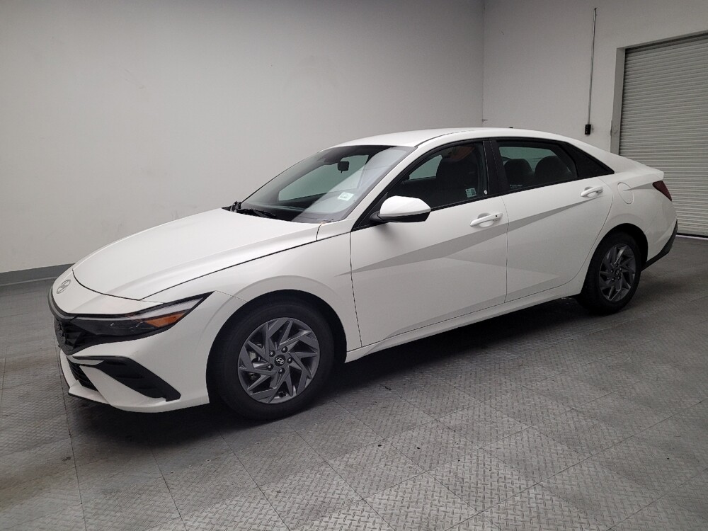 2024 Hyundai Elantra in Downey, CA 90241 - 18133223 2