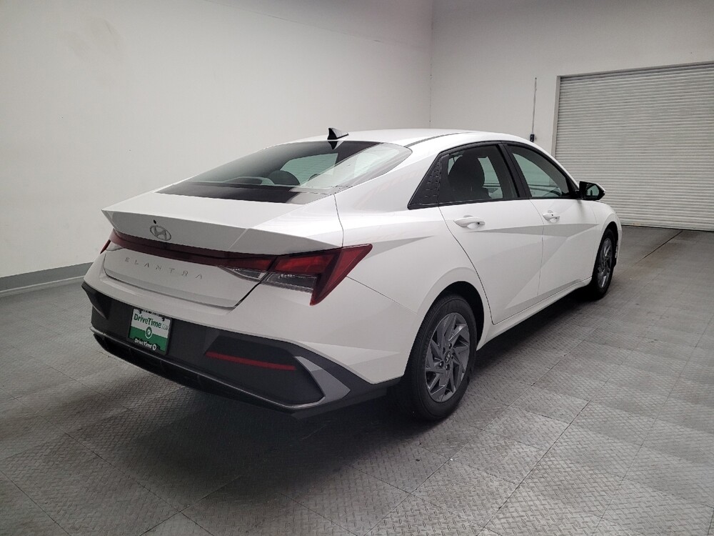 2024 Hyundai Elantra in Downey, CA 90241 - 18133223 9