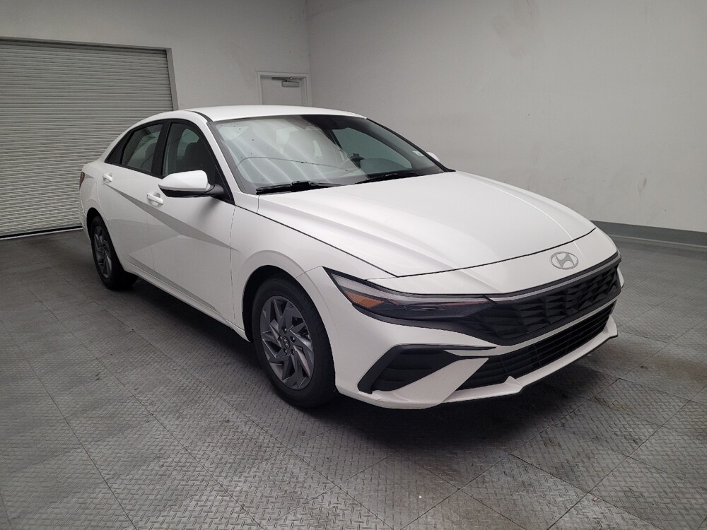 2024 Hyundai Elantra in Downey, CA 90241 - 18133223 13
