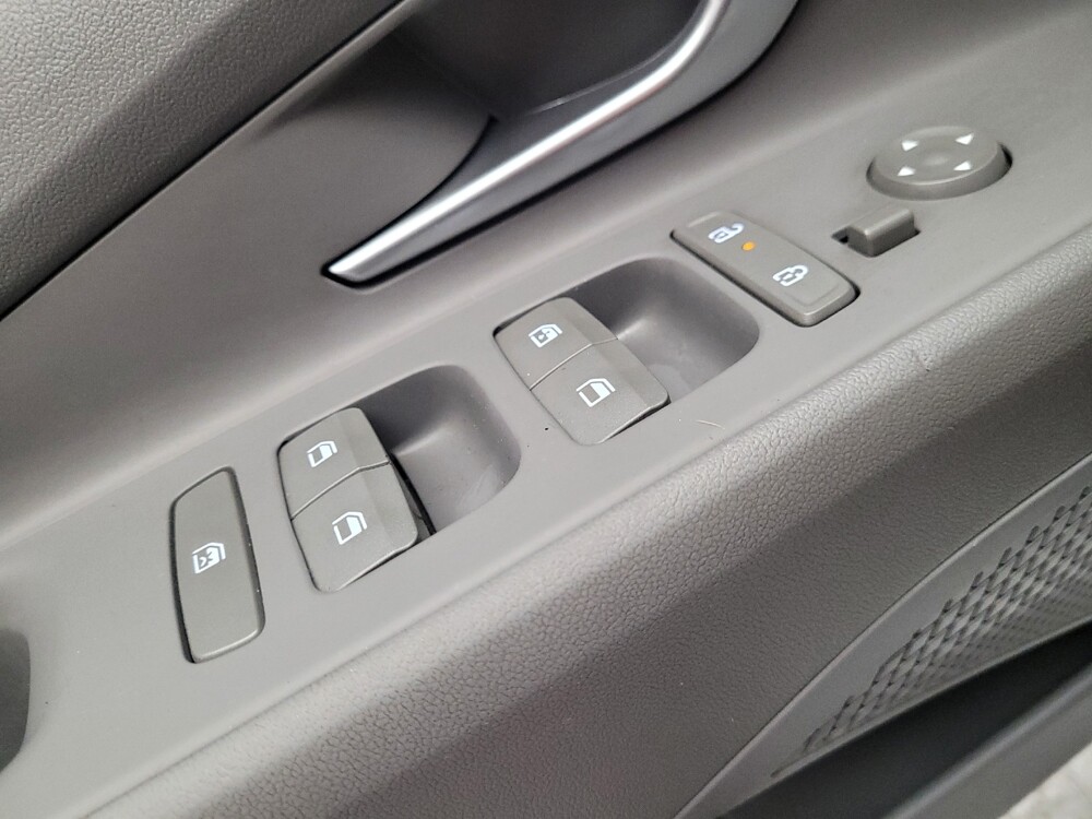 2024 Hyundai Elantra in Downey, CA 90241 - 18133223 27