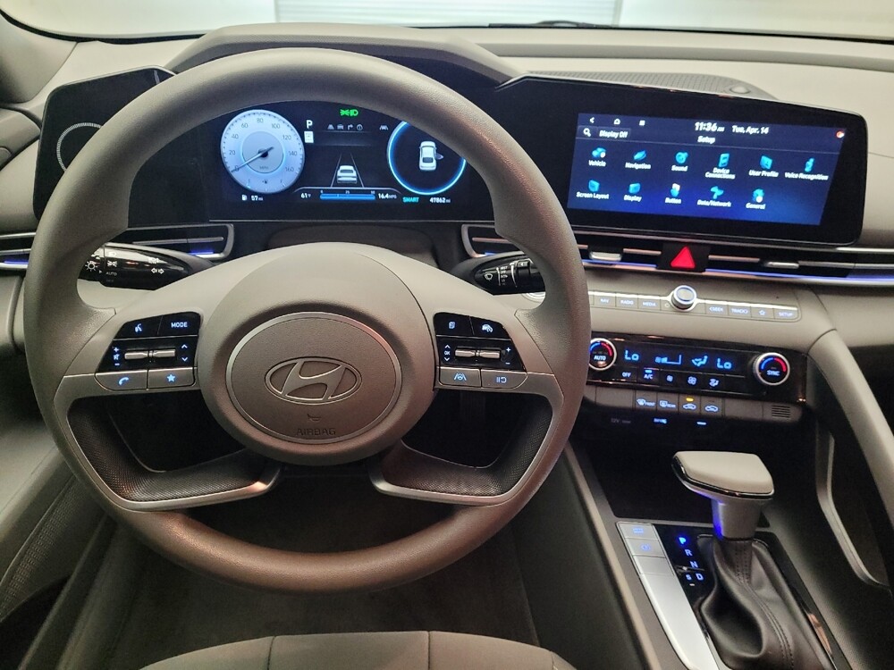 2024 Hyundai Elantra in Downey, CA 90241 - 18133223 22