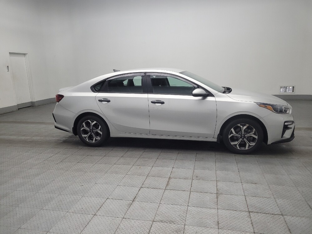 2019 Kia Forte in Conyers, GA 30094 - 18133235 11