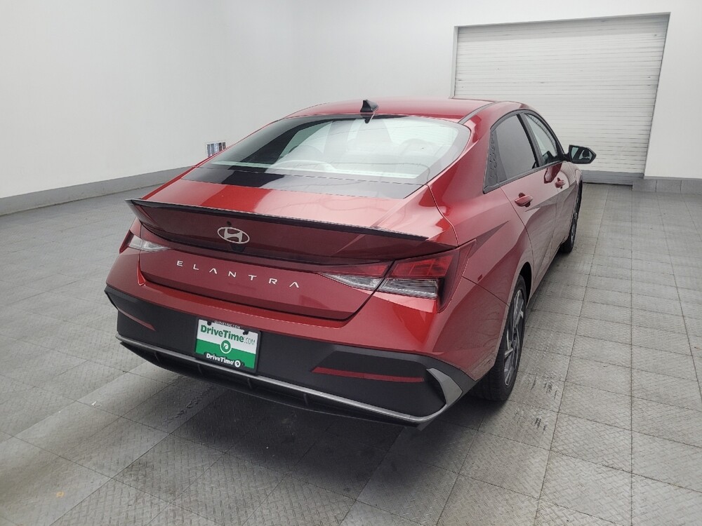 2025 Hyundai Elantra in Chattanooga, TN 37421 - 18133240 9