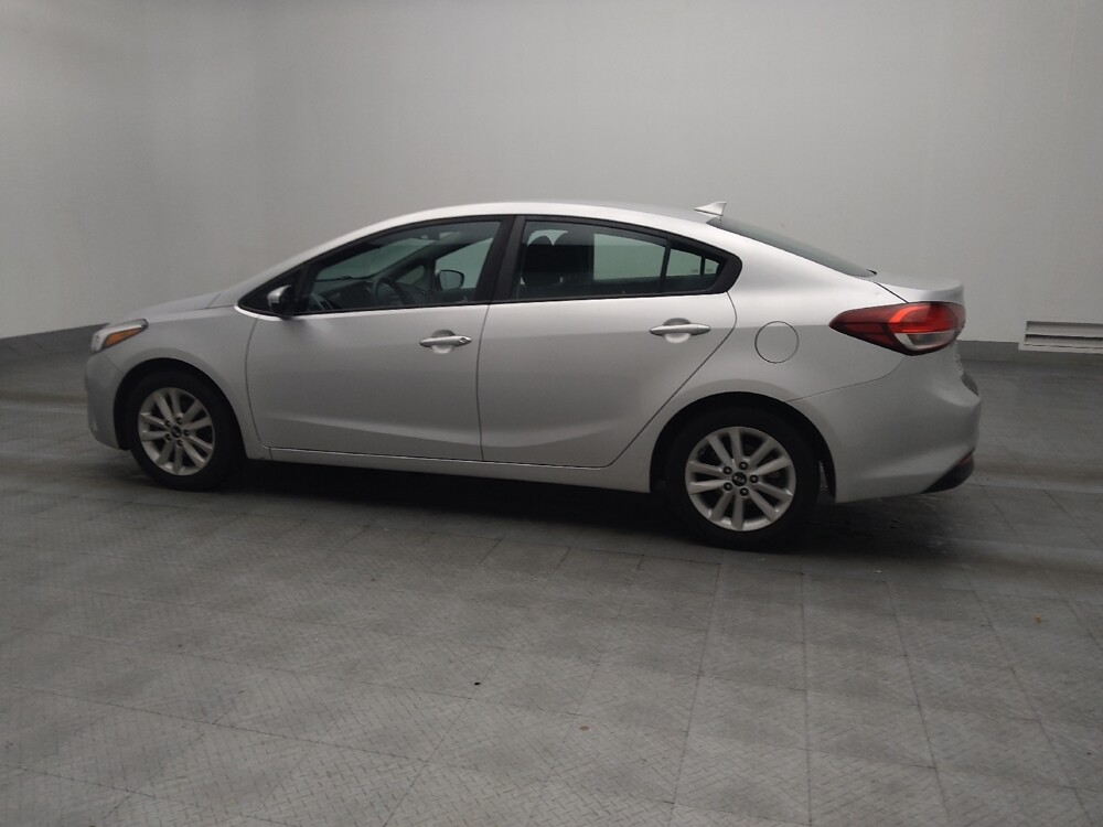 2017 Kia Forte in Conyers, GA 30094 - 18133245 3