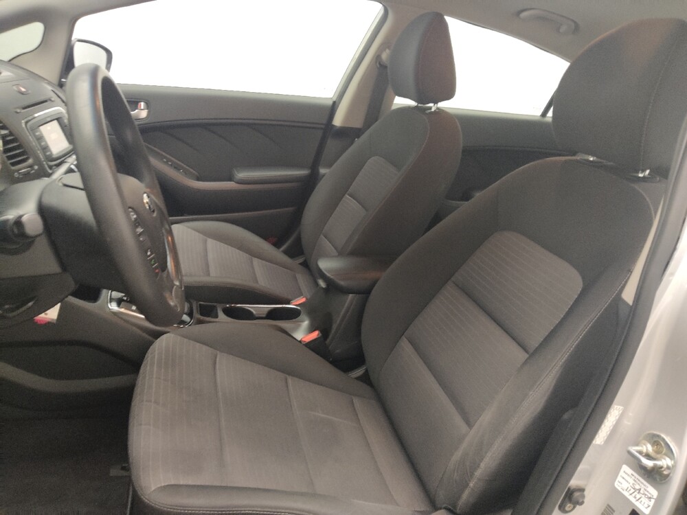 2017 Kia Forte in Conyers, GA 30094 - 18133245 17