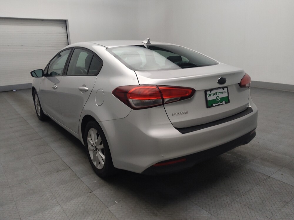 2017 Kia Forte in Conyers, GA 30094 - 18133245 5