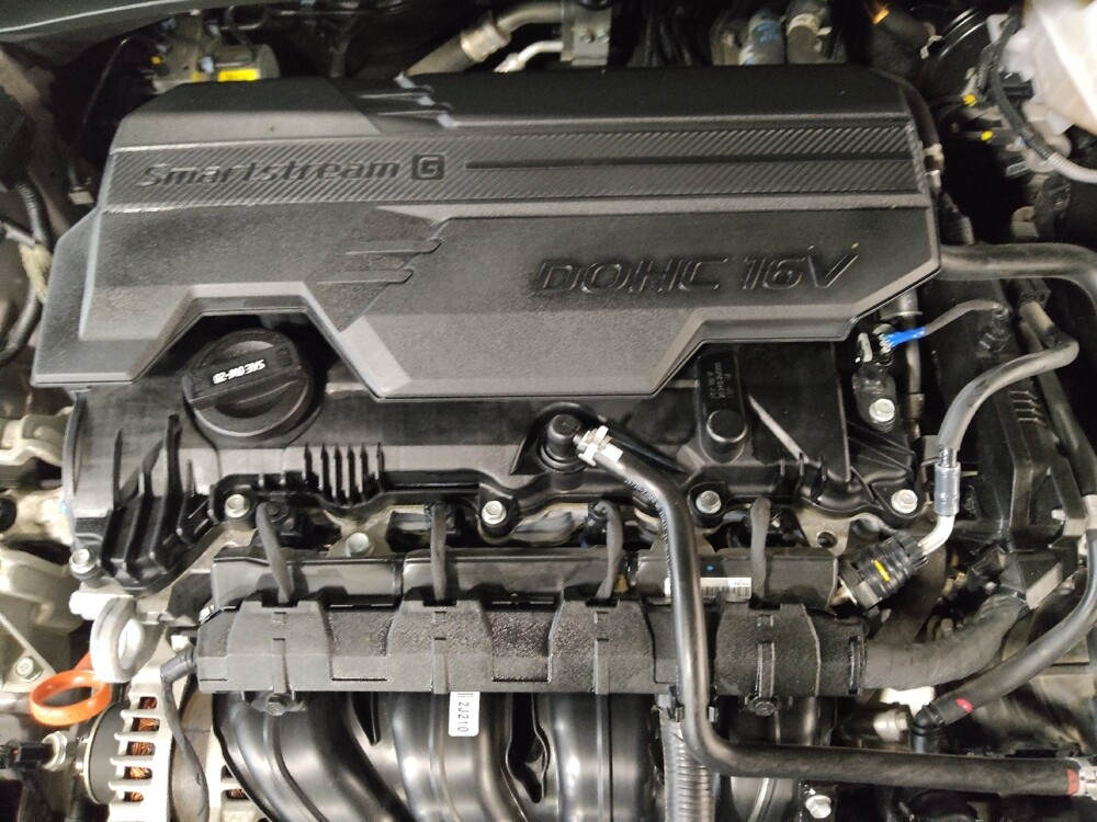 2023 Hyundai Elantra in Plano, TX 75074 - 18133251 30