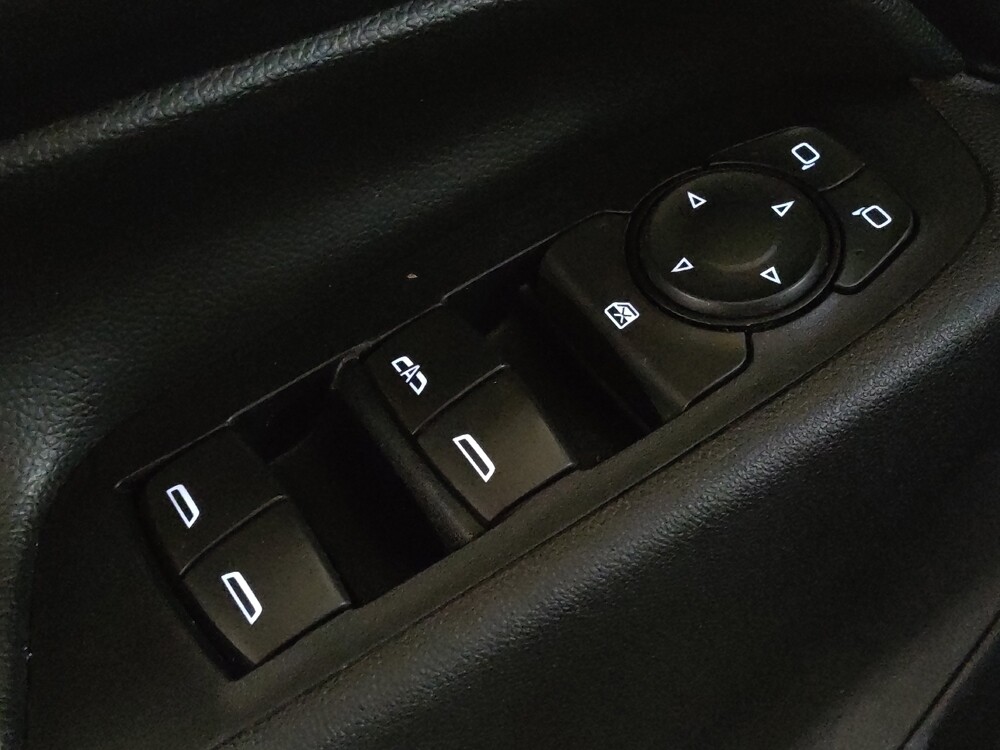 2018 Chevrolet Equinox in Plano, TX 75074 - 18133256 27