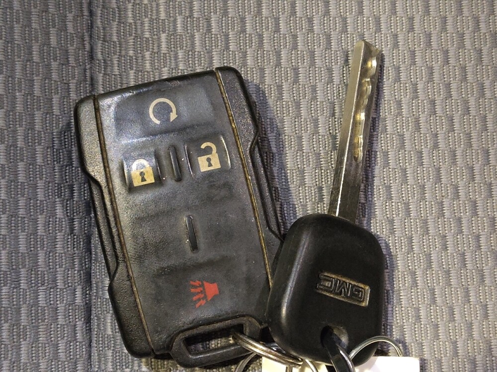 2016 GMC Sierra 1500 in Lubbock, TX 79424 - 18133259 32