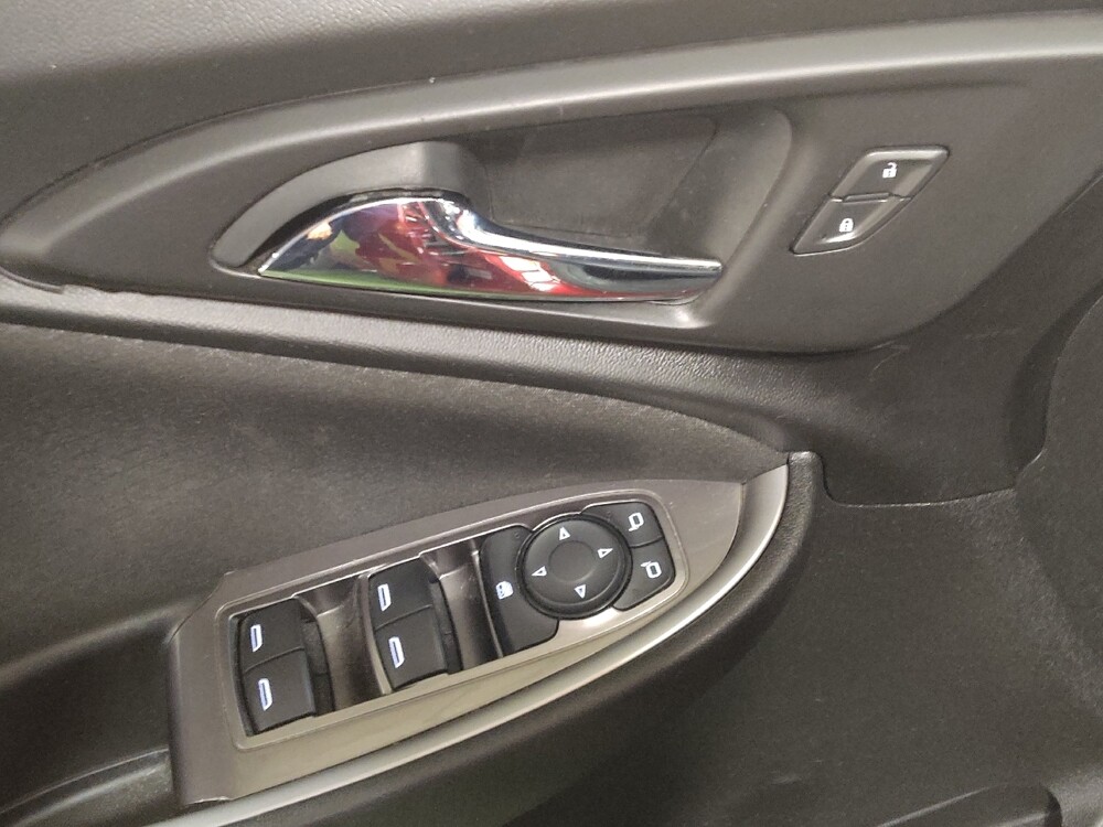 2020 Chevrolet Malibu in Plano, TX 75074 - 18133261 27