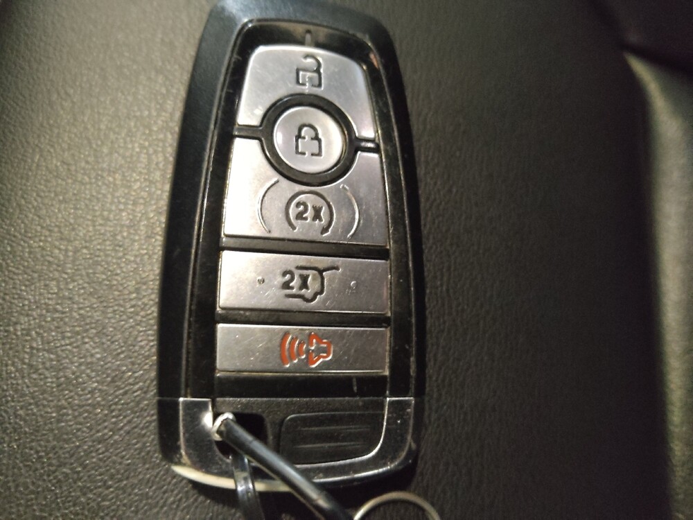 2023 Ford Explorer in Oklahoma City, OK 73139 - 18133262 32