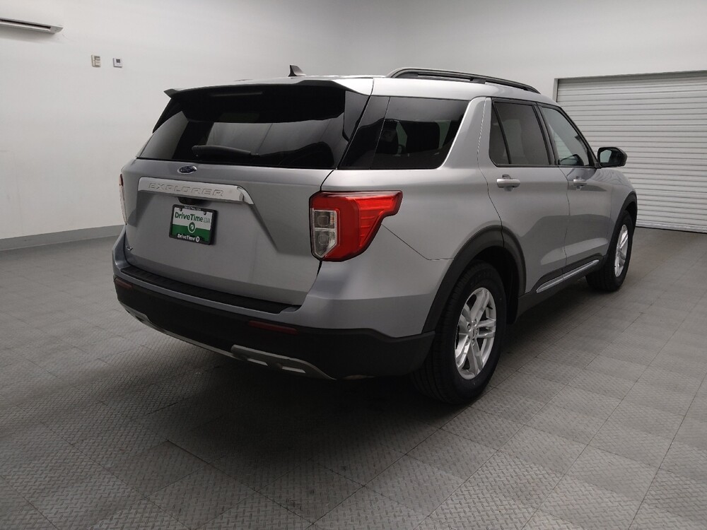 2023 Ford Explorer in Oklahoma City, OK 73139 - 18133262 9