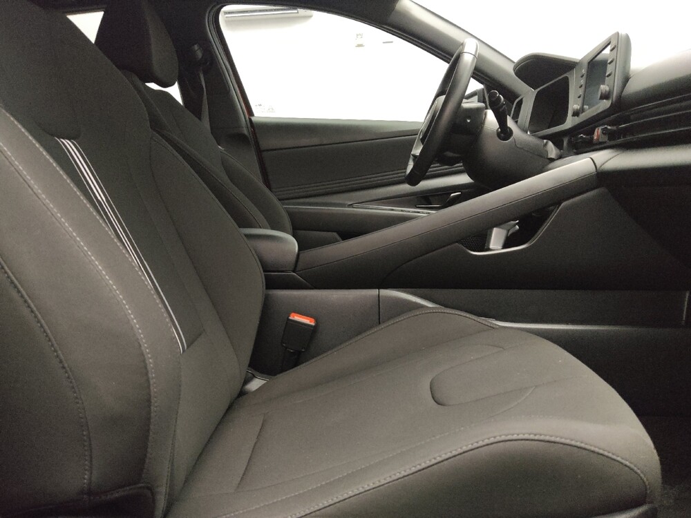 2025 Hyundai Elantra in Lewisville, TX 75067 - 18133267 21