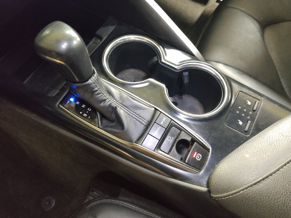 2019 Toyota Camry in Plano, TX 75074 - 18133280 26