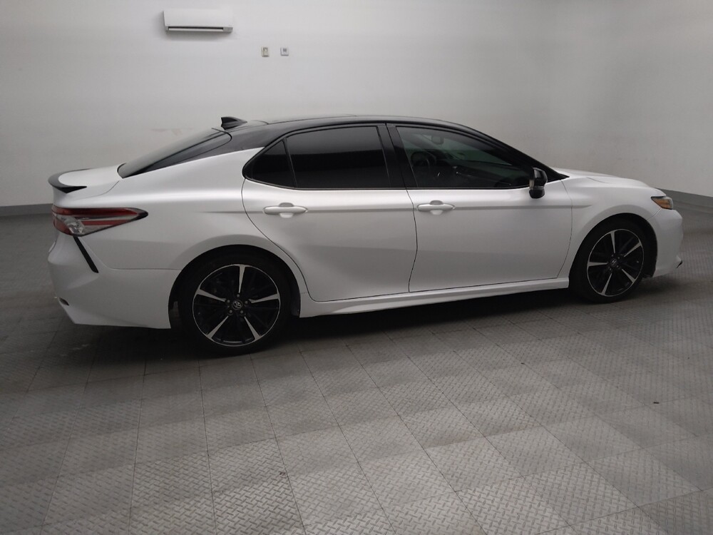 2019 Toyota Camry in Plano, TX 75074 - 18133280 10