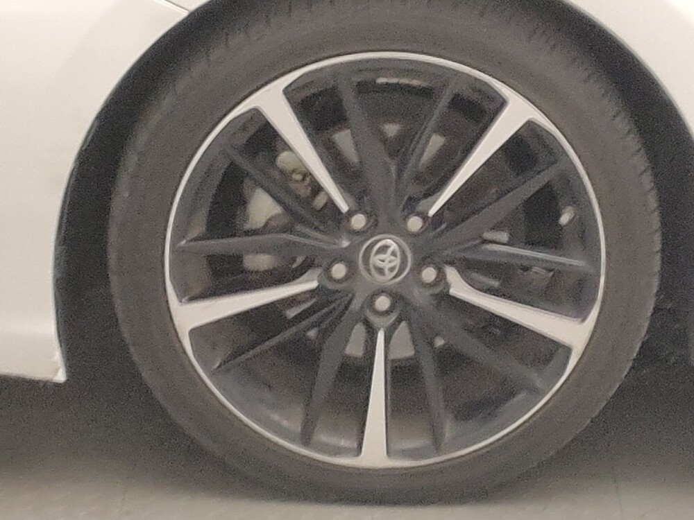 2019 Toyota Camry in Plano, TX 75074 - 18133280 31