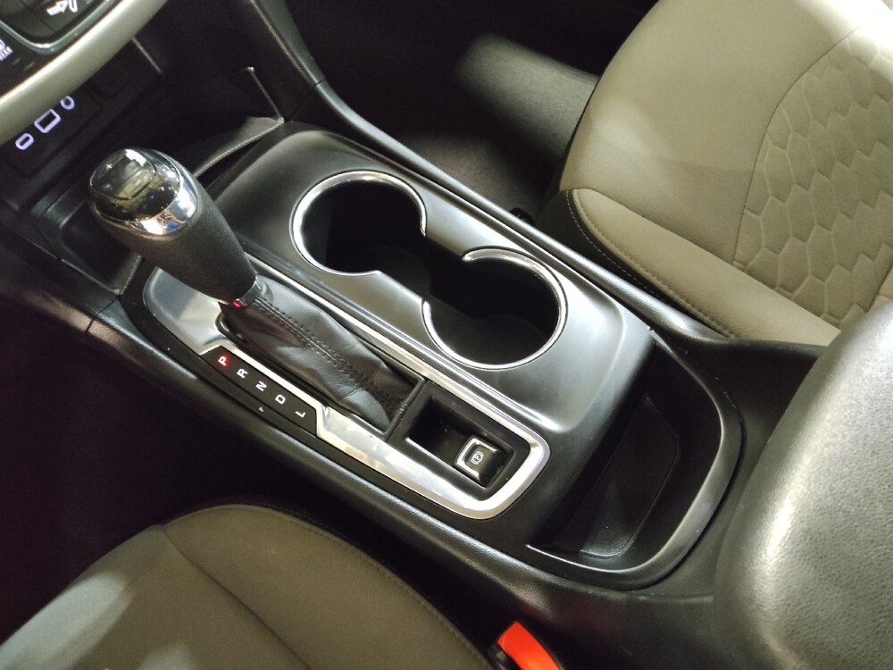 2020 Chevrolet Equinox in Fort Worth, TX 76116 - 18133282 26