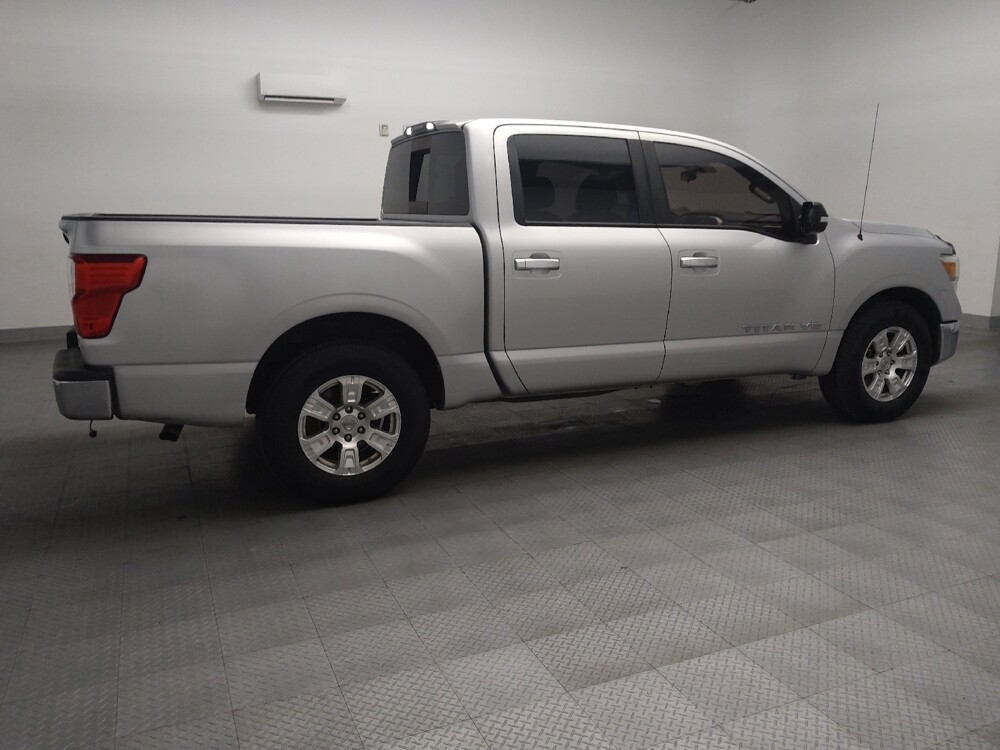 2019 Nissan Titan in Lubbock, TX 79424 - 18133284 10