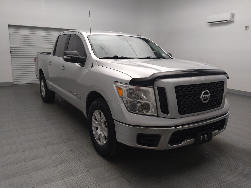 2019 Nissan Titan in Lubbock, TX 79424 - 18133284 13