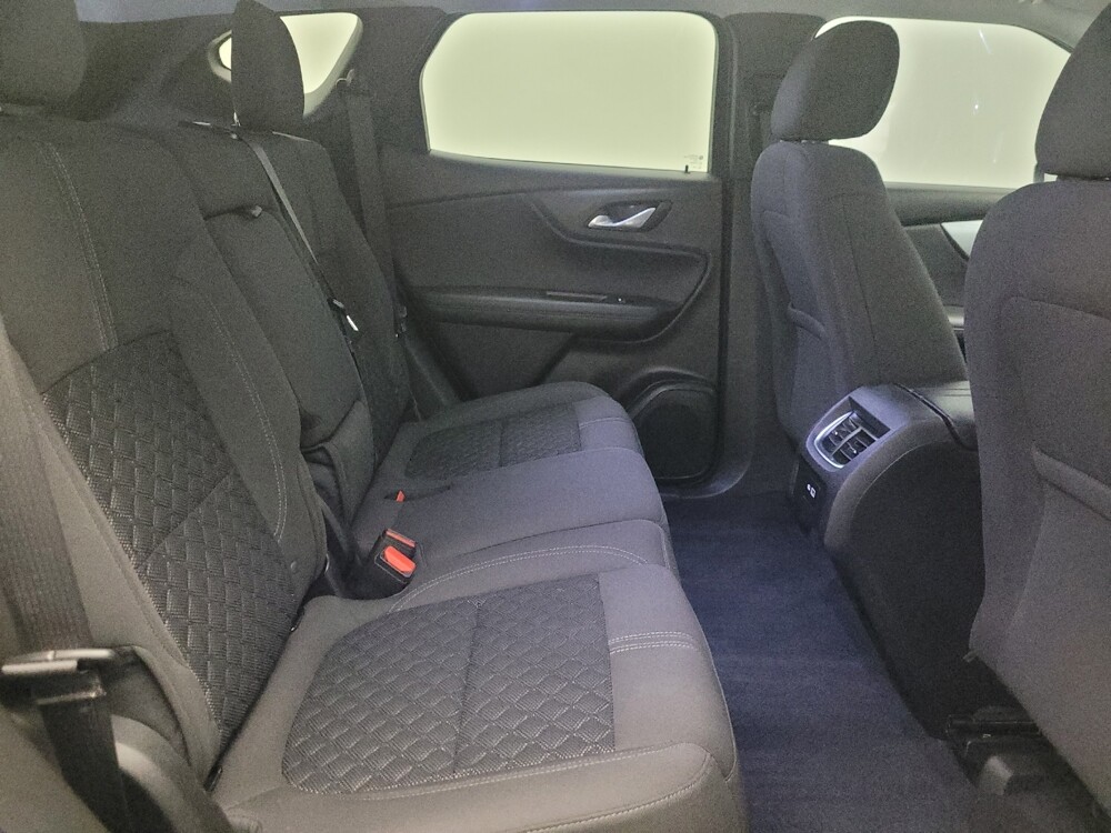 2020 Chevrolet Blazer in Glendale, AZ 85301 - 18133288 19