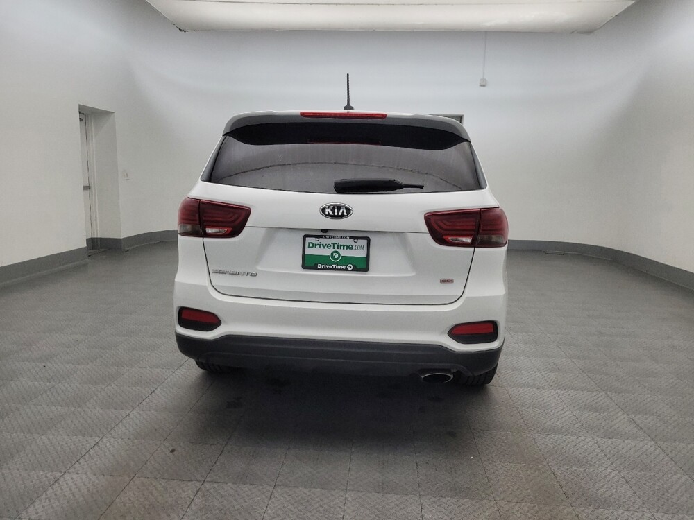 2020 Kia Sorento in Glendale, AZ 85301 - 18133289 7