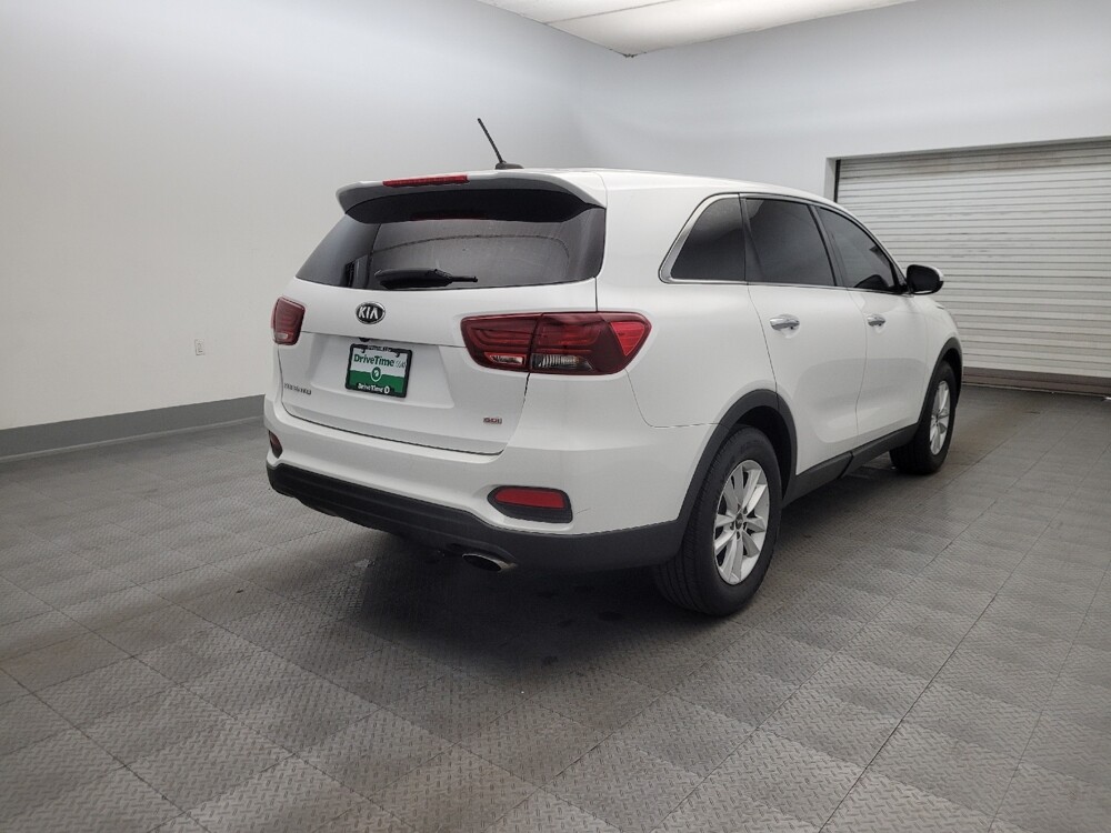 2020 Kia Sorento in Glendale, AZ 85301 - 18133289 9