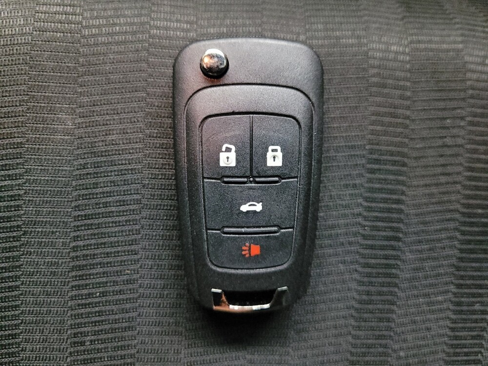 2015 Chevrolet Camaro in Las Vegas, NV 89104 - 18133293 32