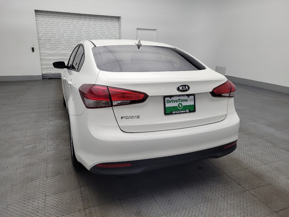 2017 Kia Forte in Savannah, GA 31419 - 18133301 6