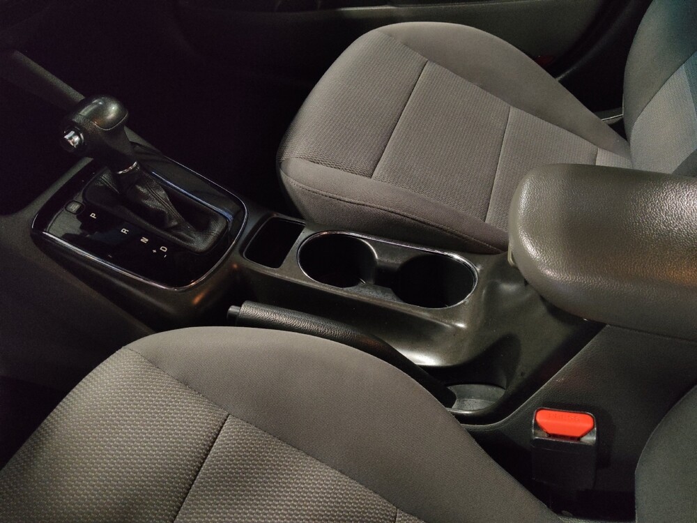 2017 Kia Forte in Savannah, GA 31419 - 18133301 26