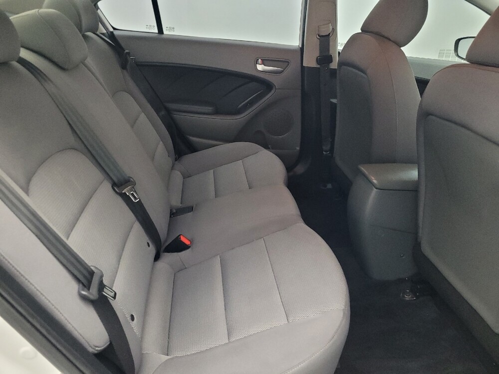 2017 Kia Forte in Savannah, GA 31419 - 18133301 19